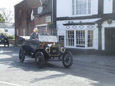 Vintage cars at The Bell, 2009